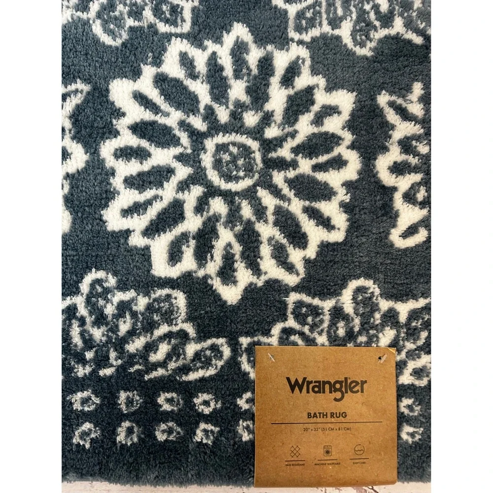 Wrangler Bath Rug‎ Blue Cream Medallion Floral Skid Resistant 20 x 32 New